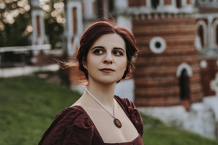 Евгения Сафонова — автор месяца на eksmo.ru