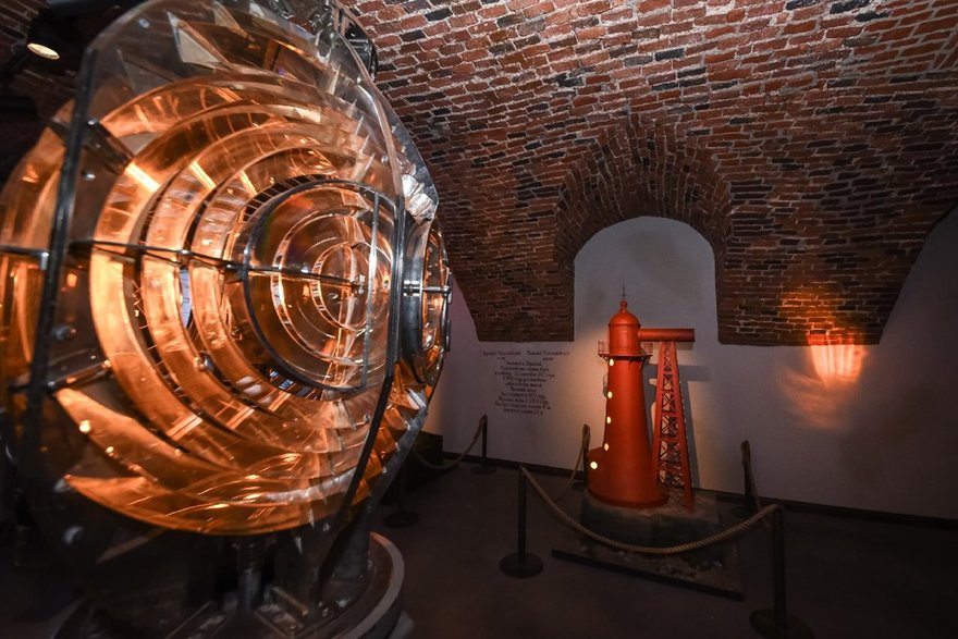Участники автопробега «Дорога на маяк» посетят Музей маяков и маячной службы в Кронштадте