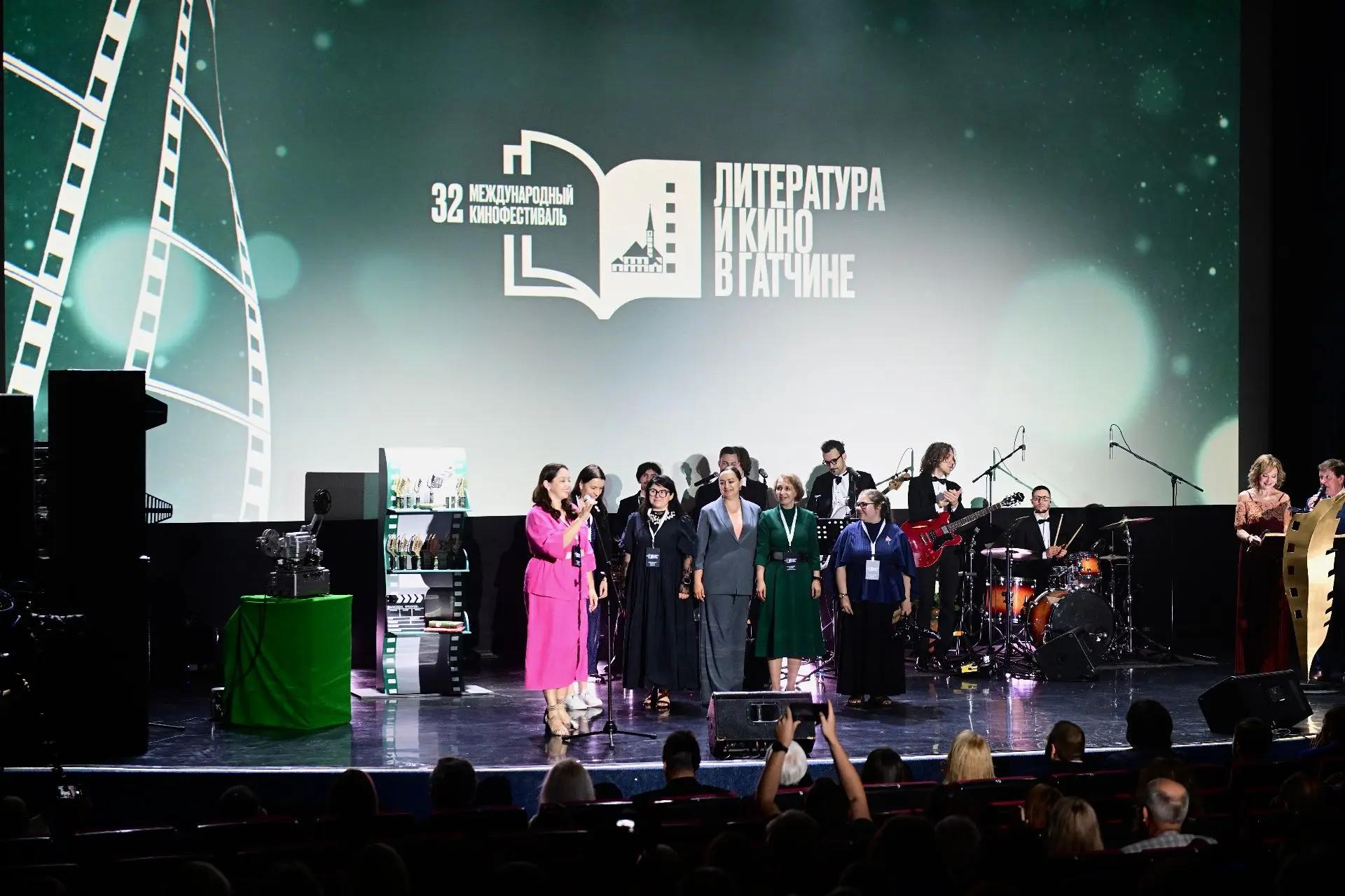 Гран-при фестиваля "Литература и кино" получила картина "На краю света" Новикова