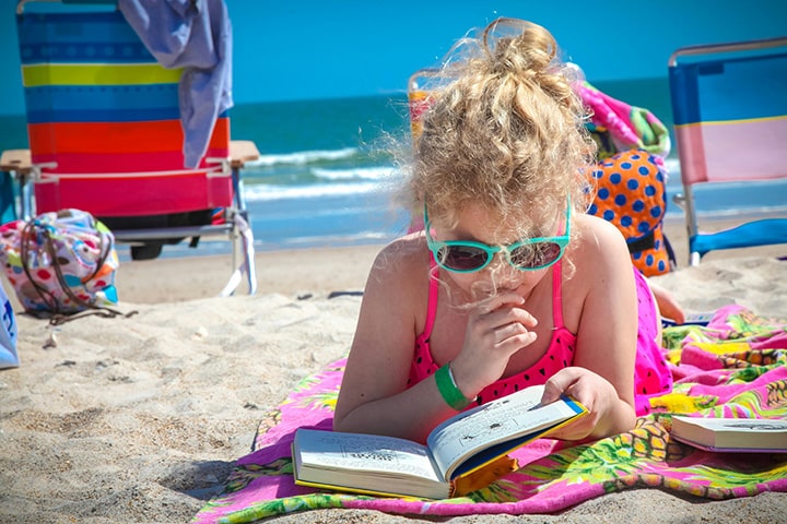 Что читать детям летом?